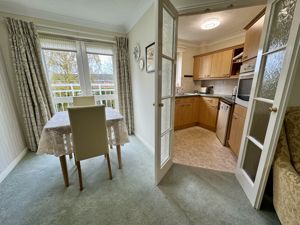 Dinnig Area- click for photo gallery